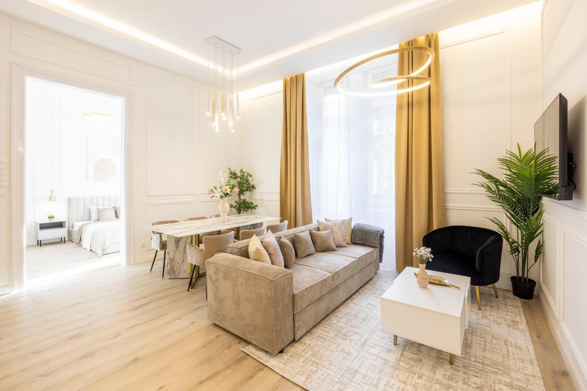 Exclusive & Prestigious Central Residence W/ Balcony Budapest Bagian luar foto
