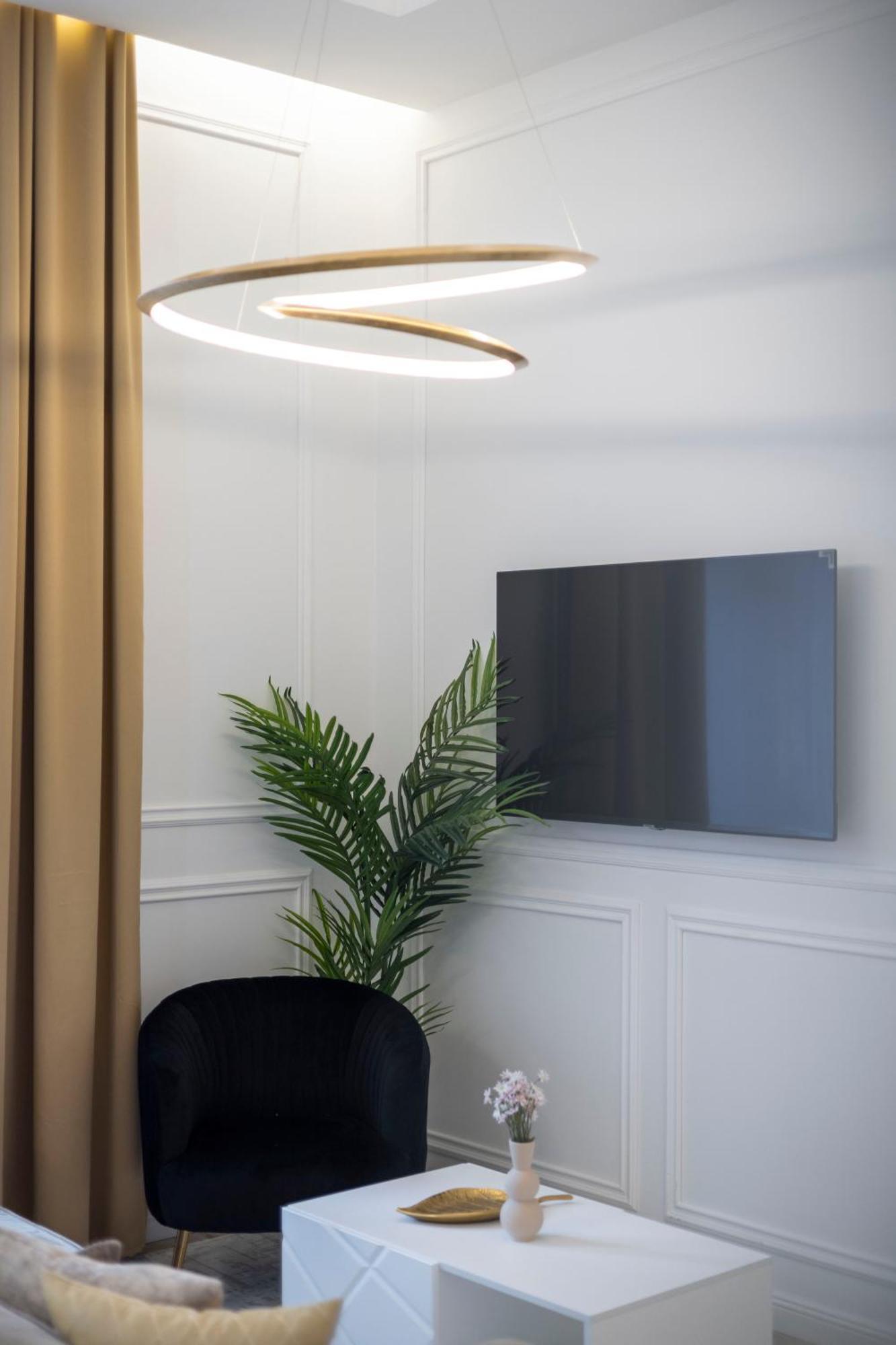 Exclusive & Prestigious Central Residence W/ Balcony Budapest Bagian luar foto